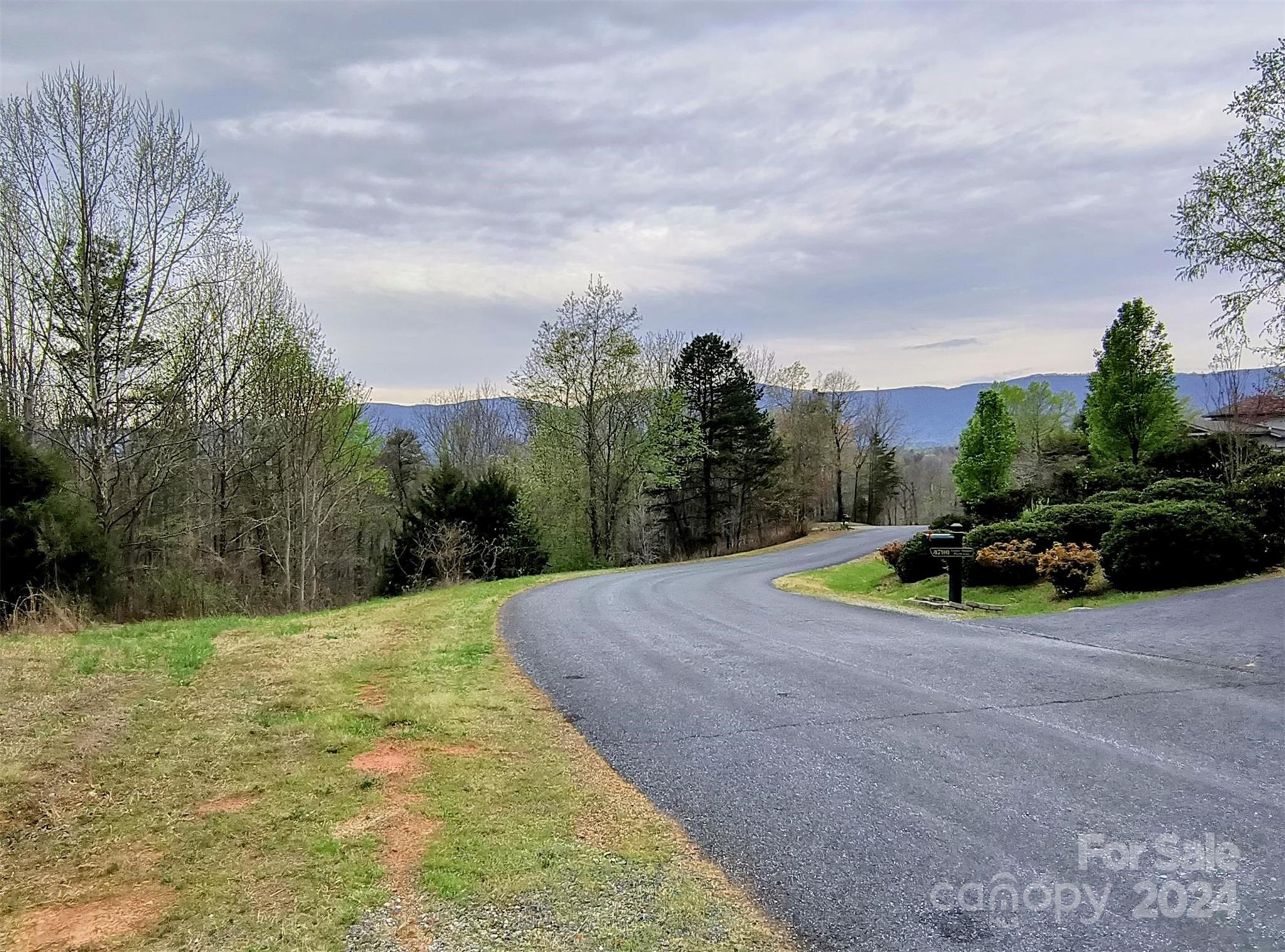 Lot #28 Lake Adger Parkway, Mill Spring, NC 28756