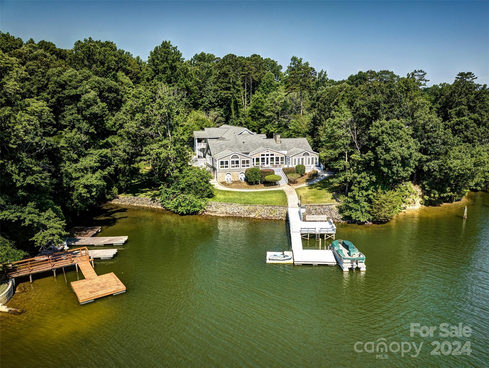 207 Riverview Terrace, Lake Wylie, SC 29710