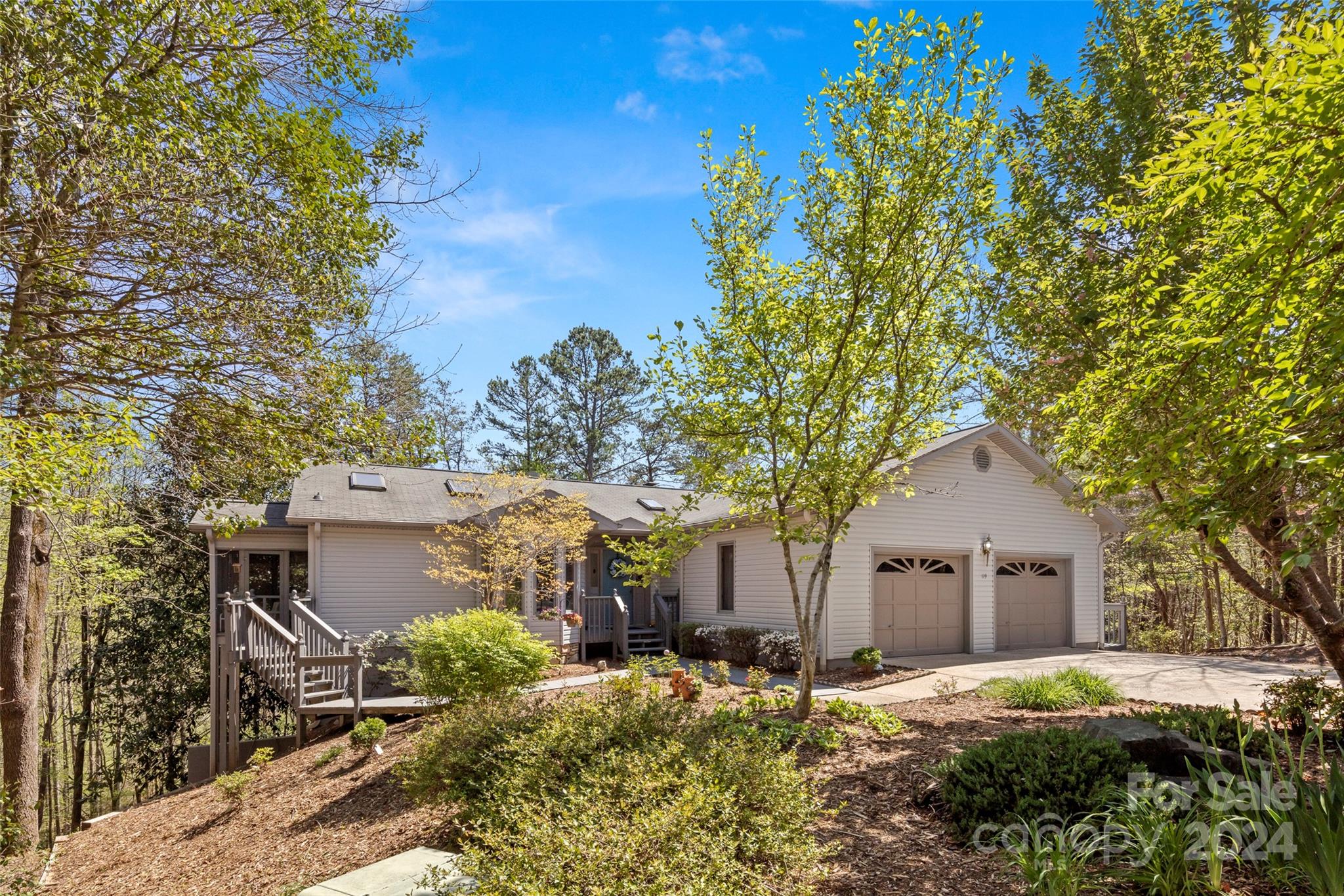 119 Rome Court, Lake Lure, NC 28746