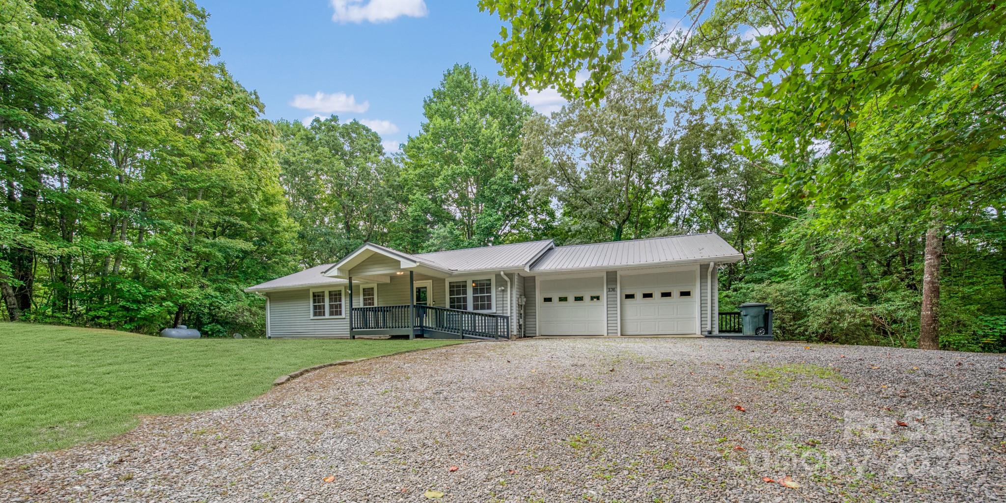 236 Reynolds Wood Drive, Brevard, NC 28712