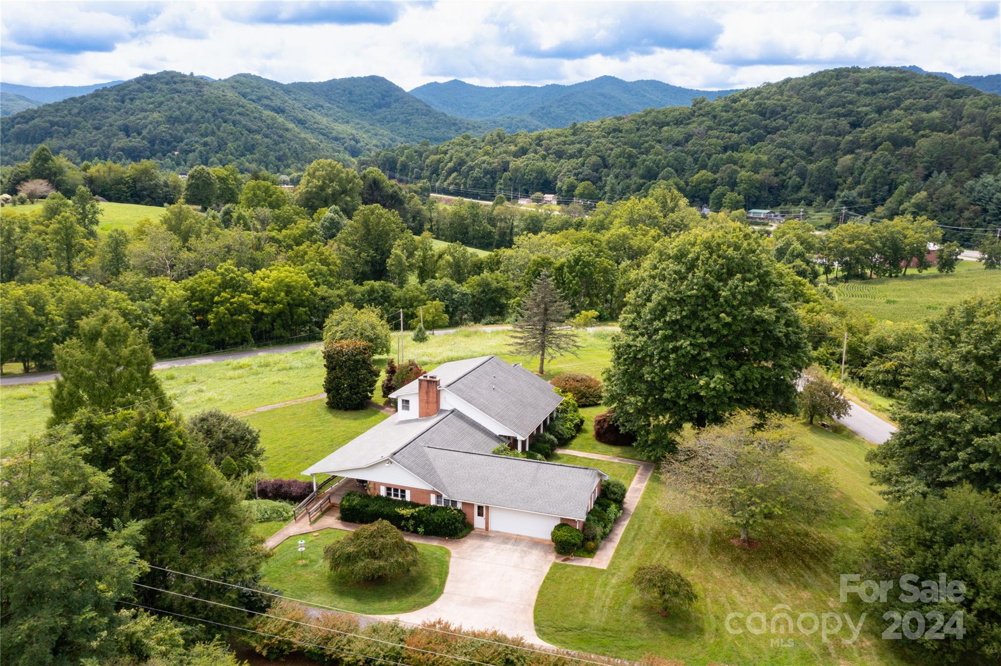 30 Lon Israel Road, Candler, NC 28715