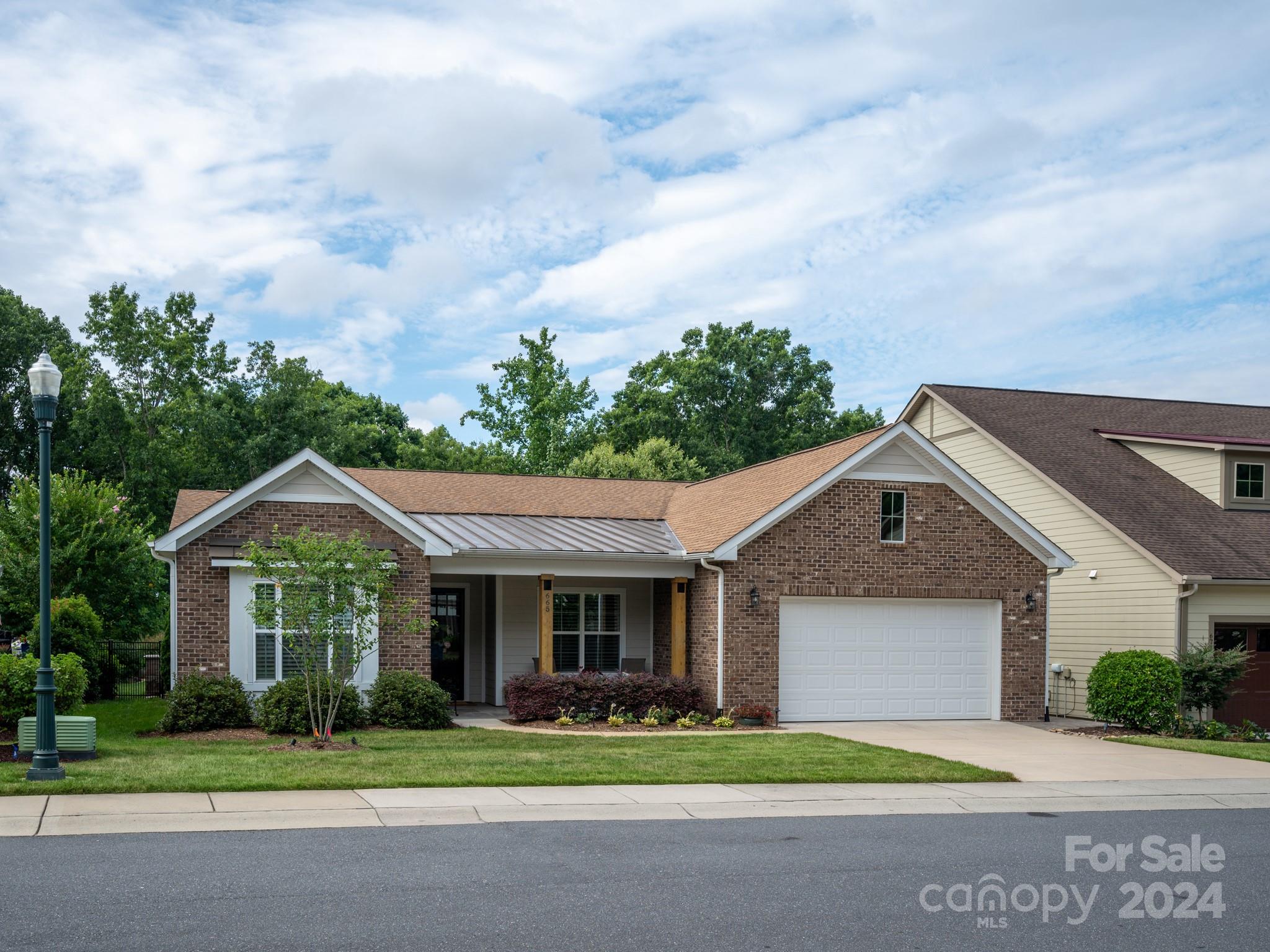 665 Tallulah Falls Drive, Denver, NC 28037