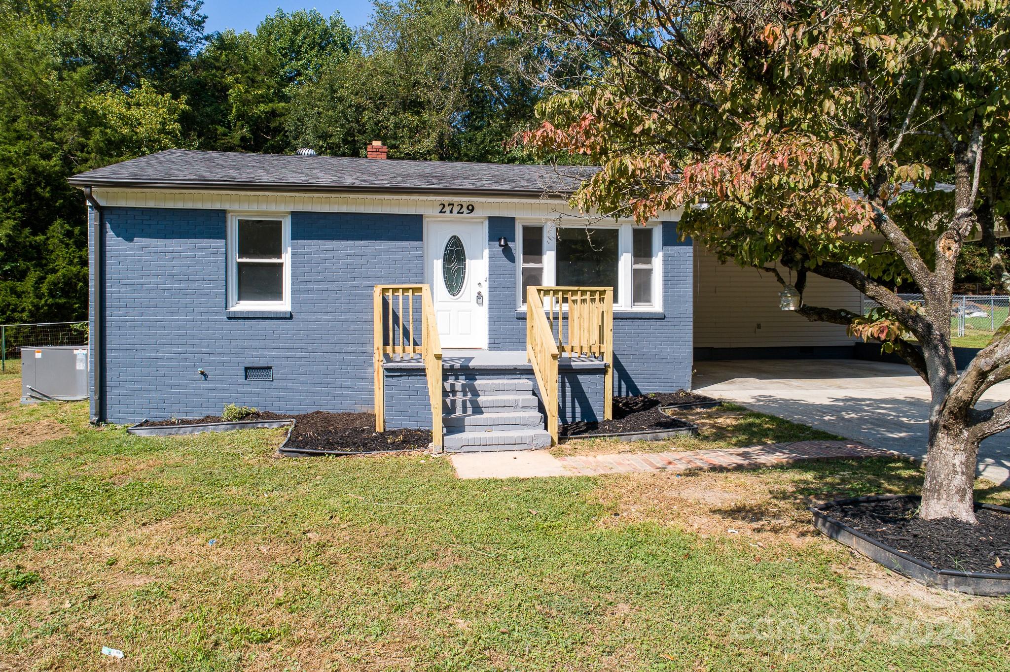 2729 Springbrook Circle, Gastonia, NC 28052