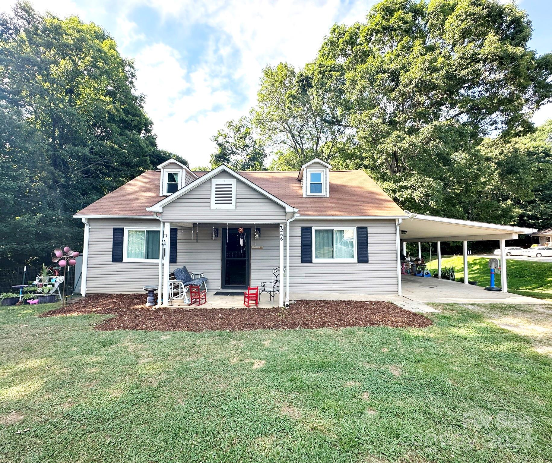 4266 Smokey Creek Road, Lenoir, NC 28645