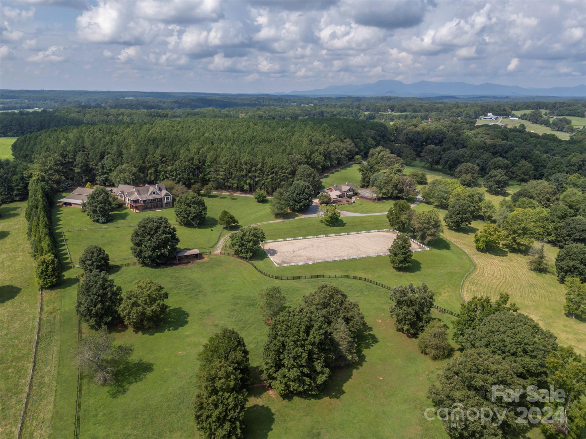 401 Hughes Creek Road, Columbus, NC 28722