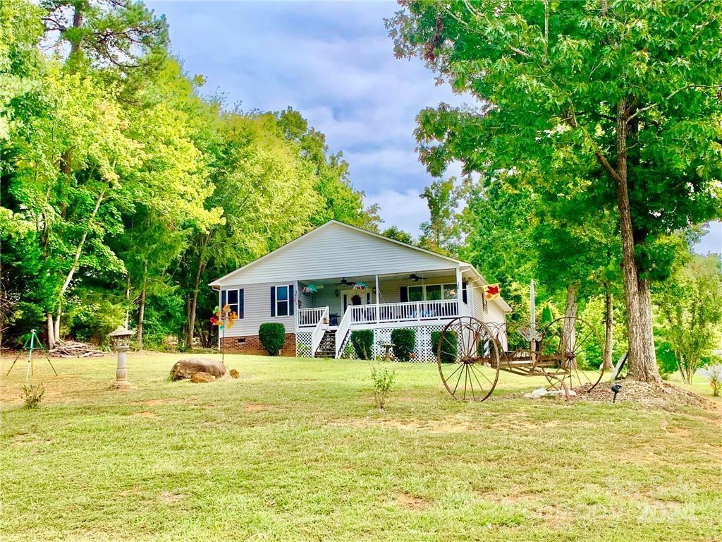 107 Arrowhead Lane, Mount Gilead, NC 27306