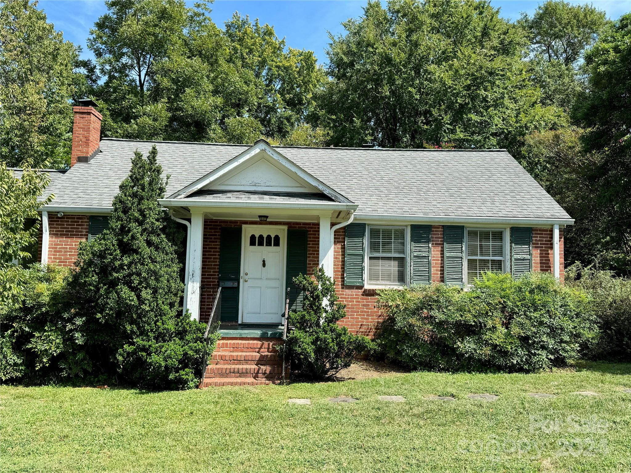 2114 Thurmond Place, Charlotte, NC 28205