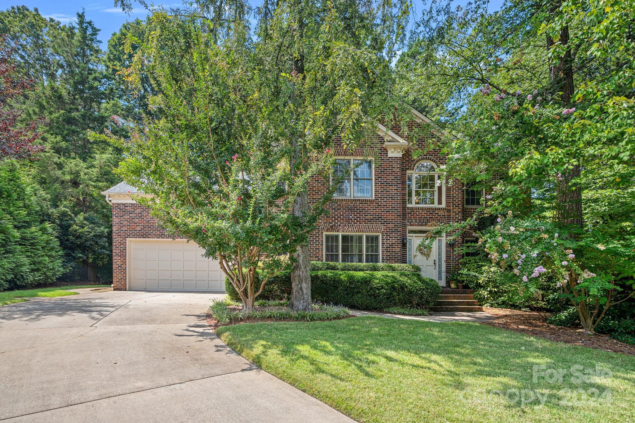 8907 Pointview Place, Charlotte, NC 28269