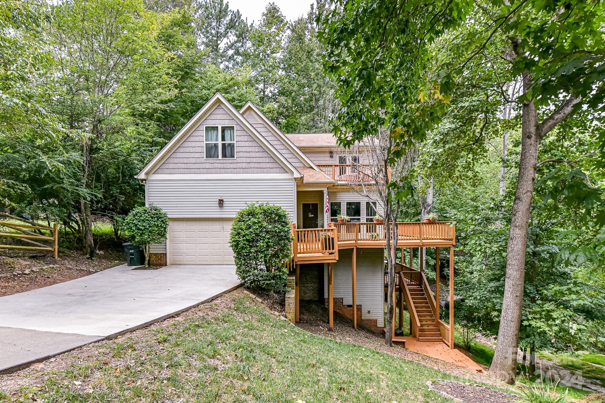 9004 Cebu Court, Tega Cay, SC 29708