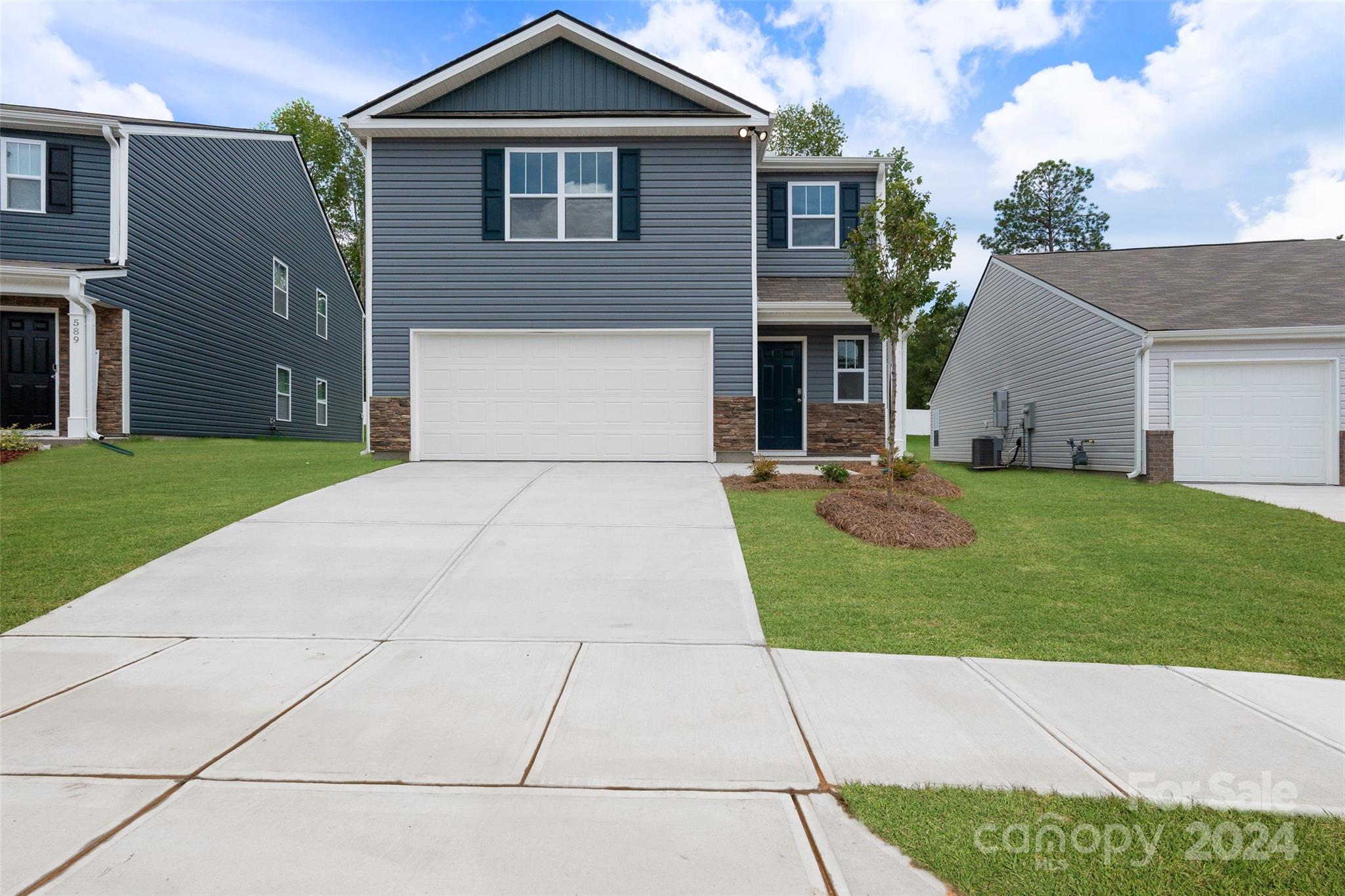 56 Providence Walk Drive, Hendersonville, NC 28792