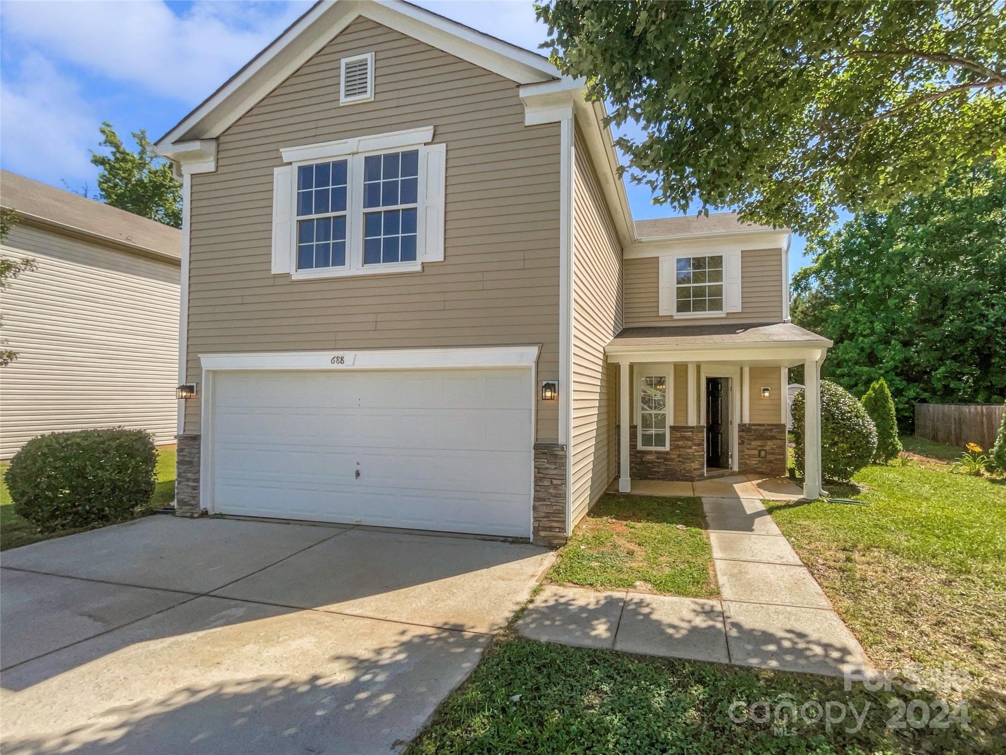 688 Carybrook Court, York, SC 29745