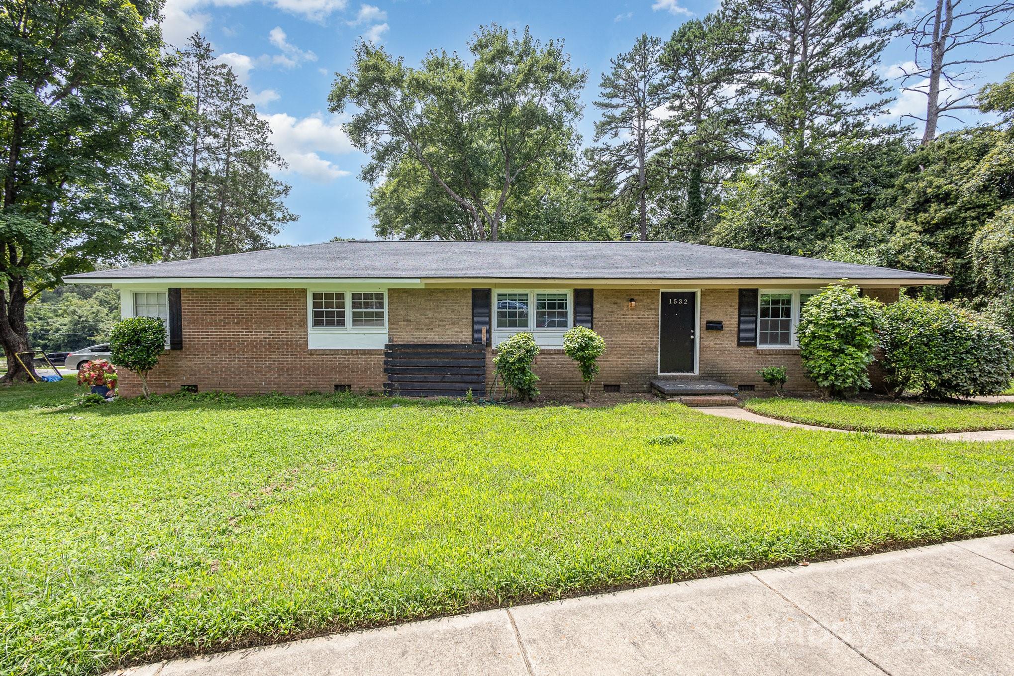 1532 Downs Avenue, Charlotte, NC 28205