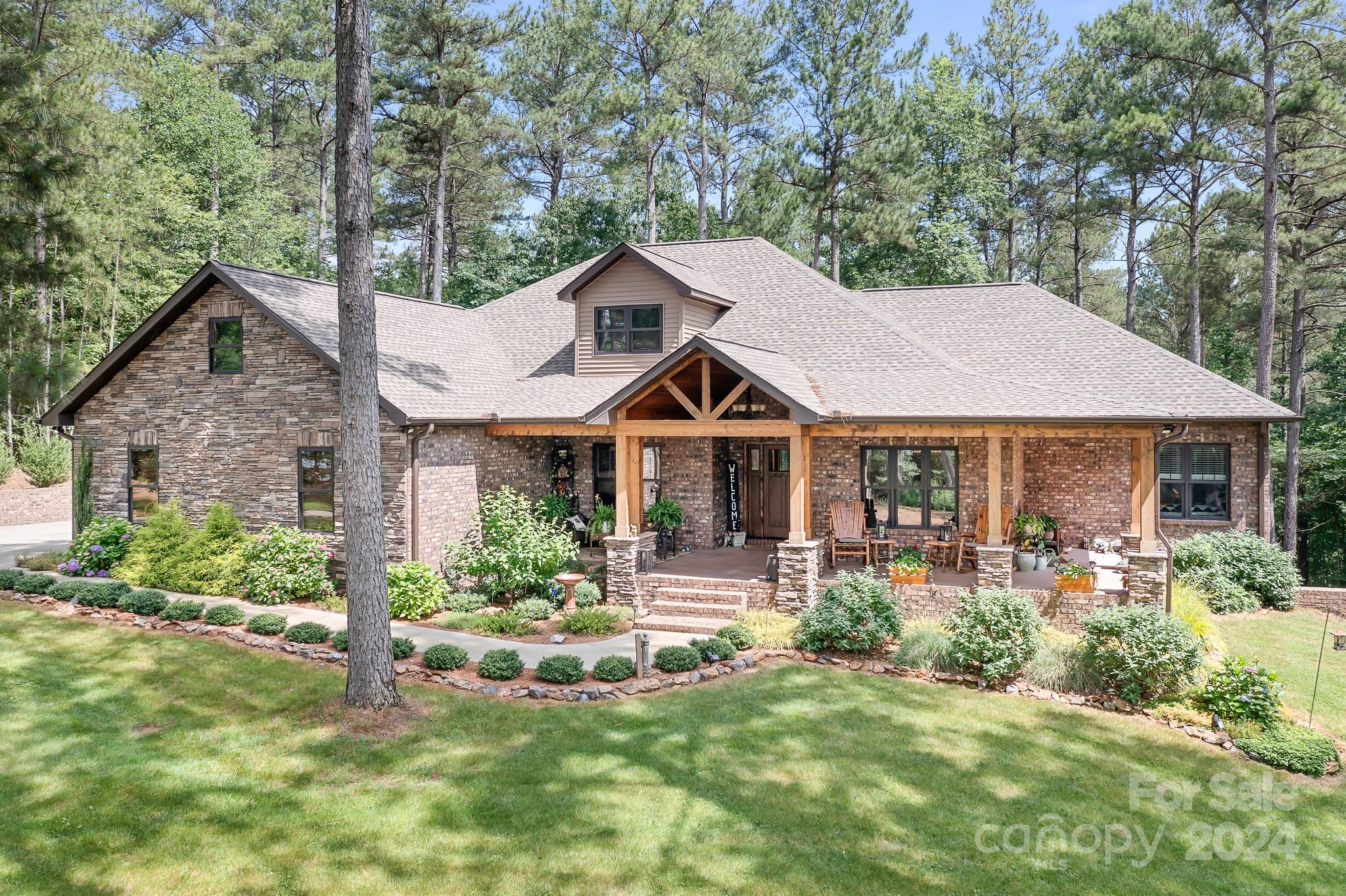 303 Waters Edge Drive, Connelly Springs, NC 28612