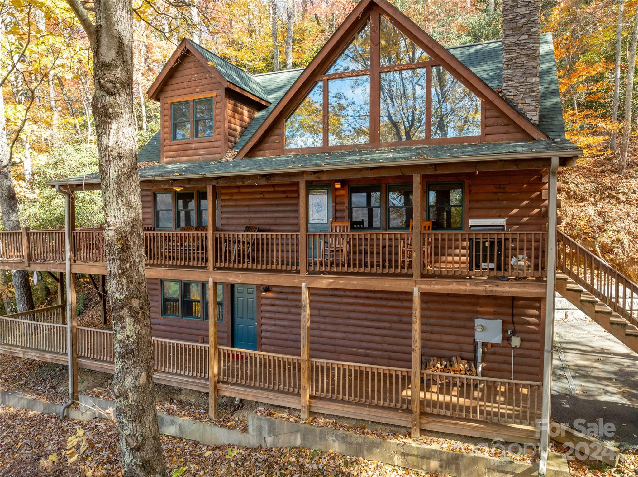 339 Tsalagi Trail, Maggie Valley, NC 28751