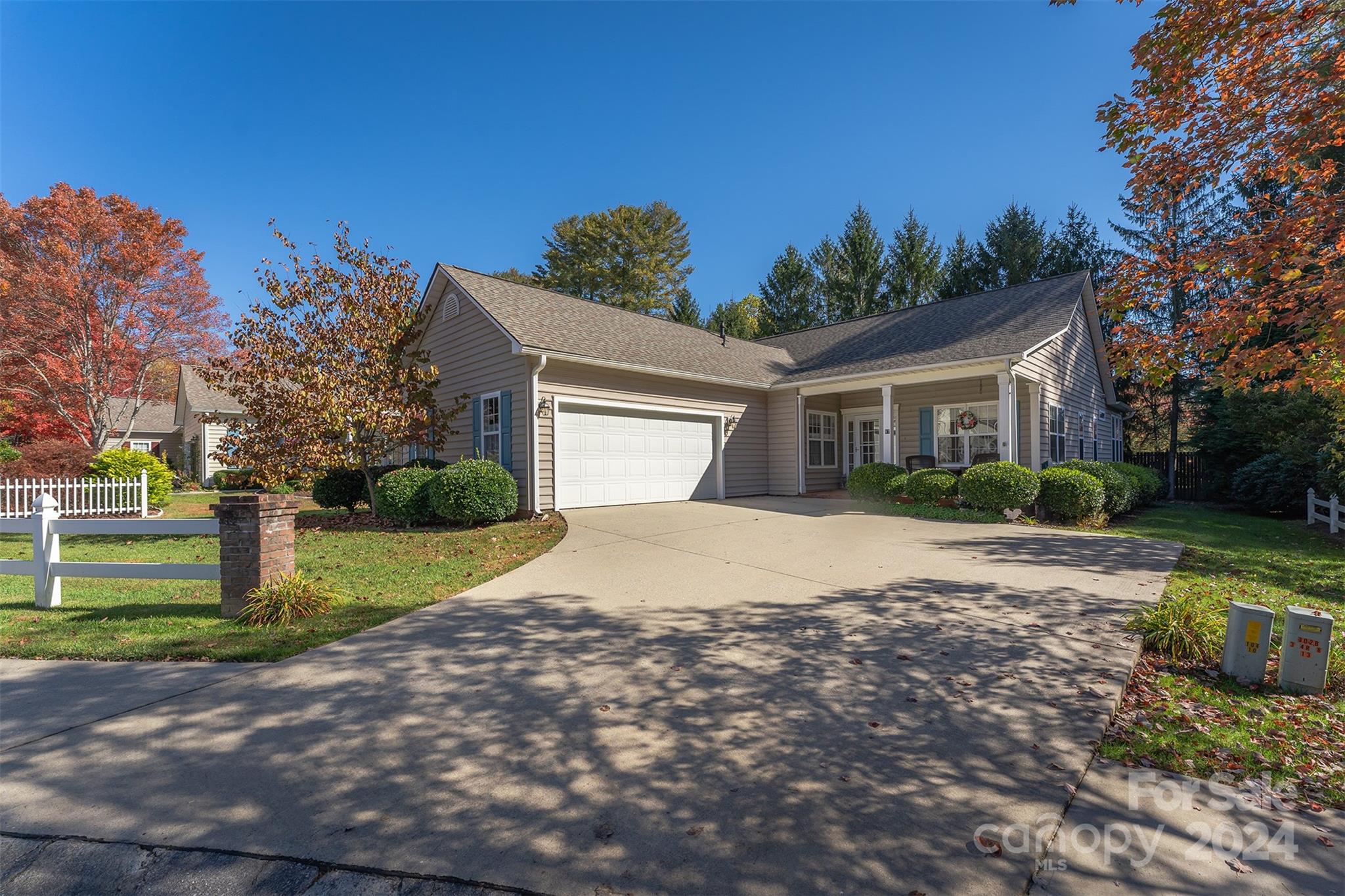 87 Cambridge Drive, Brevard, NC 28712