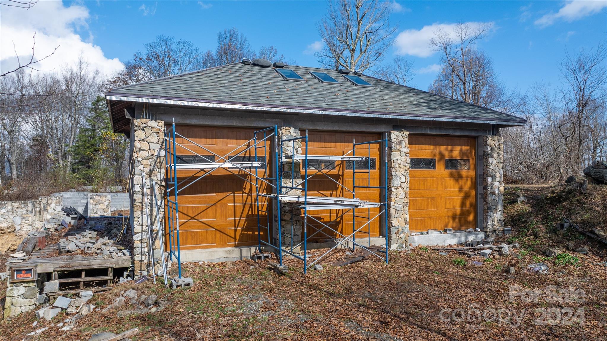 92 Grassy Mountain Trail, Little Switzerland, NC 28749