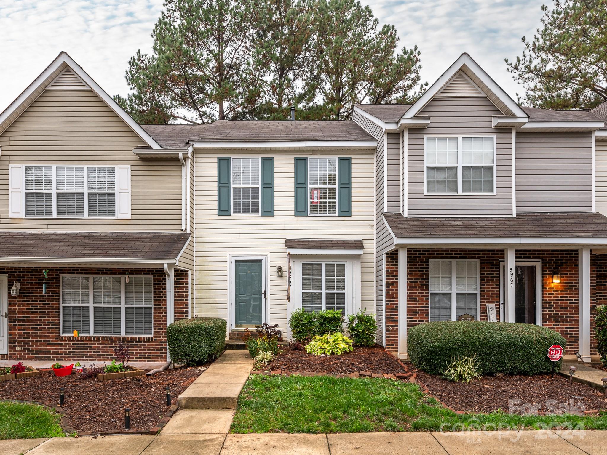 5965 Cougar Lane, Charlotte, NC 28269