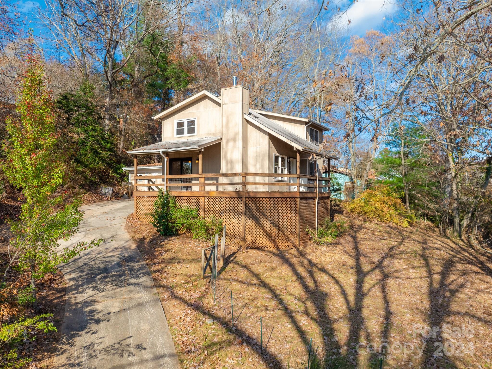 191 Leatherwood Road, Waynesville, NC 28786