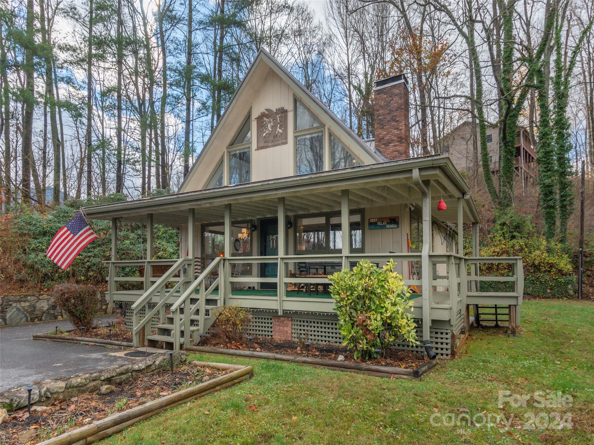 202 Cedar Drive, Maggie Valley, NC 28751