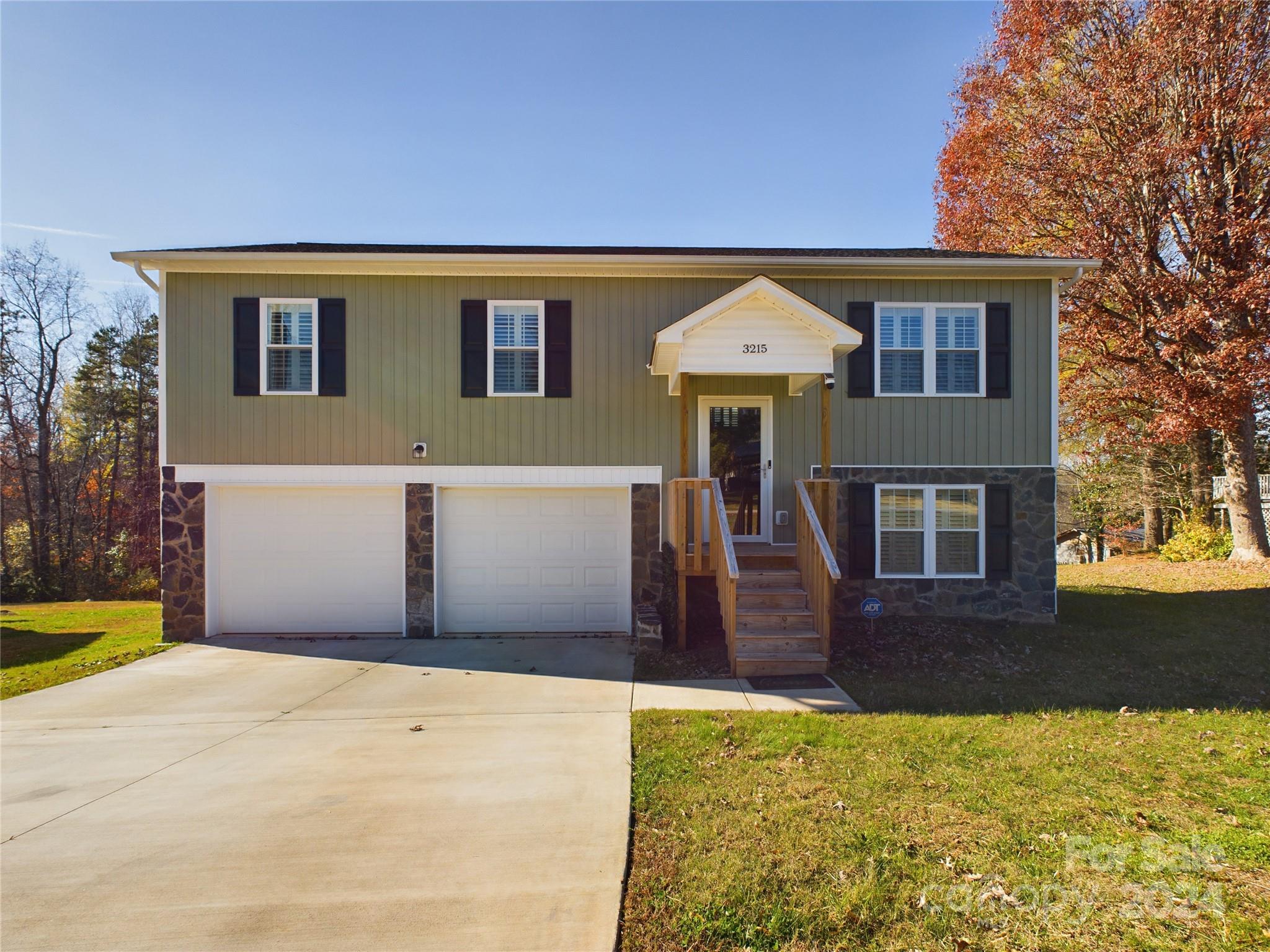 3215 24th Street, Hickory, NC 28601